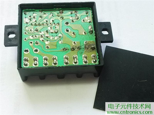 漏電保護(hù)器拆解:結(jié)構(gòu)有差異,做工不錯(cuò)