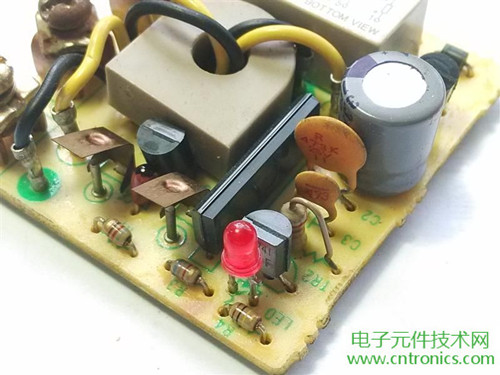 漏電保護(hù)器拆解:結(jié)構(gòu)有差異,做工不錯(cuò)
