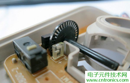 殿堂級機械鼠標拆解：嘆精致做工！