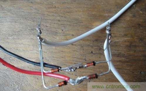 創(chuàng)意DIY！迷你風(fēng)力發(fā)電機！