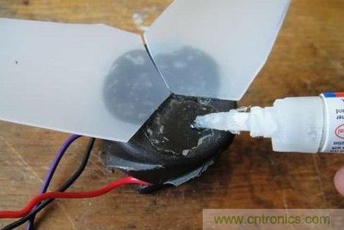 創(chuàng)意DIY！迷你風(fēng)力發(fā)電機！