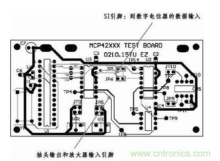 采用這種新的布線,將模擬線路和數(shù)字線路隔離開了。增大走線之間的距離,基本消除了在前面布線中造成干擾的數(shù)字噪聲。
