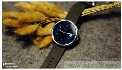 Moto 360 二代：&ldquo;精益求精&rdquo;的細(xì)節(jié)仍無法彌補(bǔ)功能的缺失