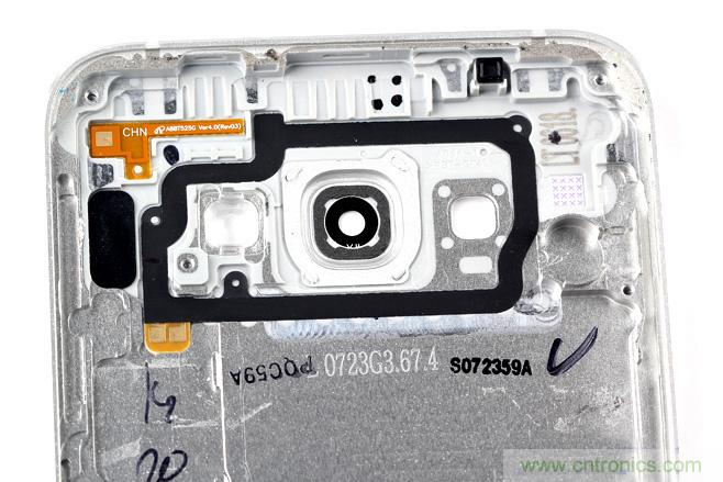 三星Galaxy A8拆解，中端、旗艦傻傻分不清楚