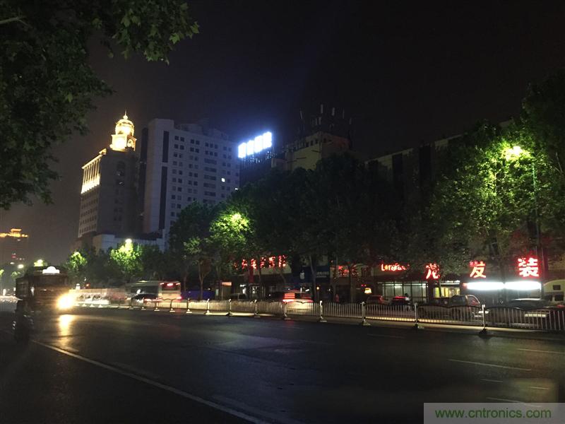 無邊框的 nubia Z9 ，一款既有驚喜，又有驚艷的智能手機
