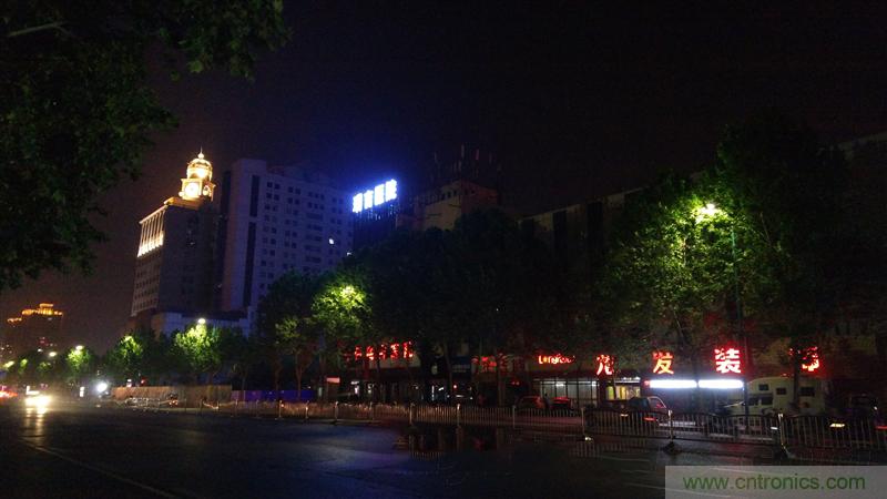 無邊框的 nubia Z9 ，一款既有驚喜，又有驚艷的智能手機