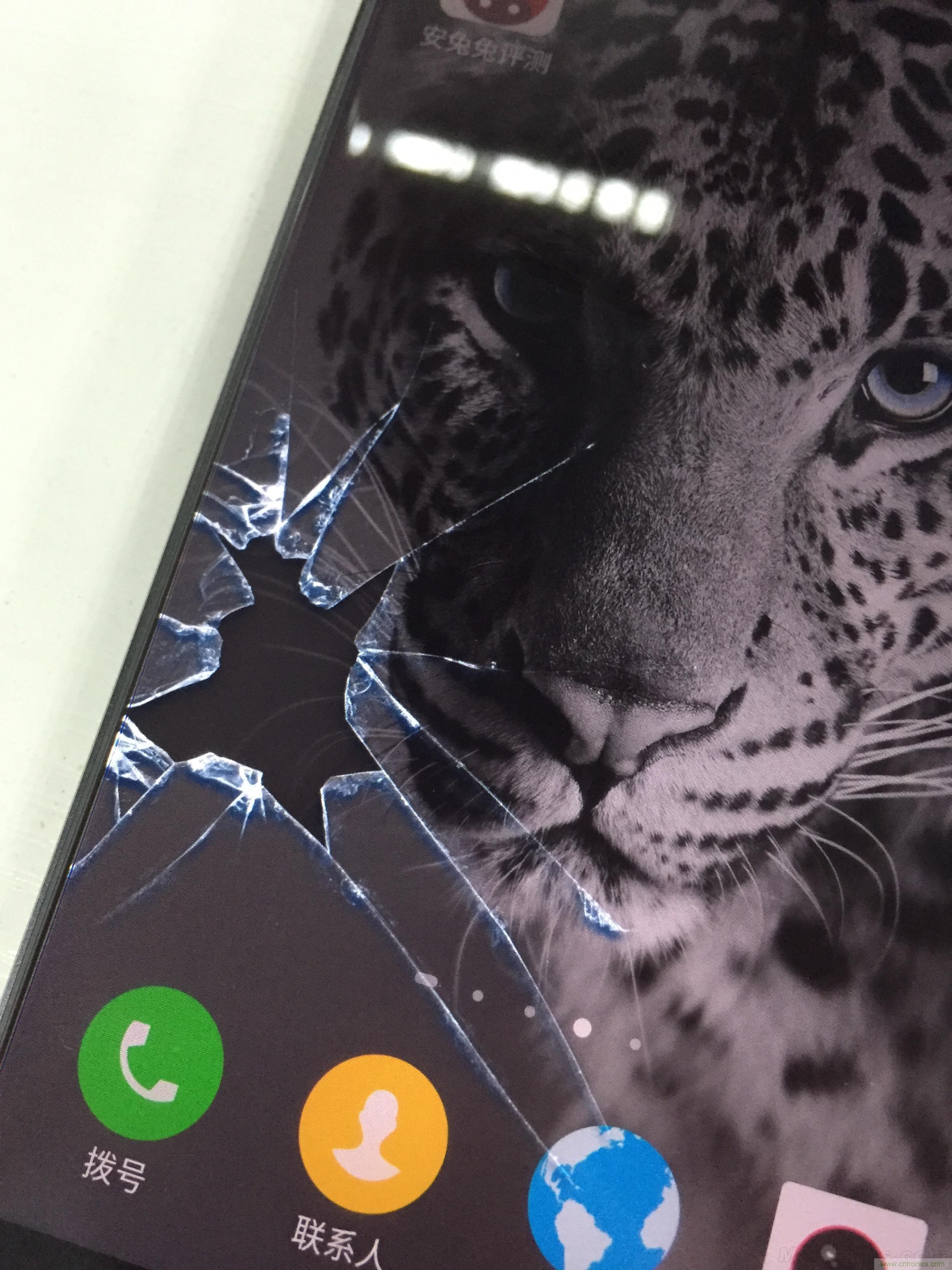 無邊框的 nubia Z9 ，一款既有驚喜，又有驚艷的智能手機