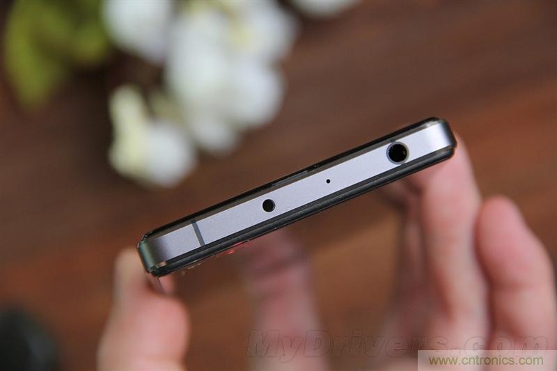 無邊框的 nubia Z9 ，一款既有驚喜，又有驚艷的智能手機