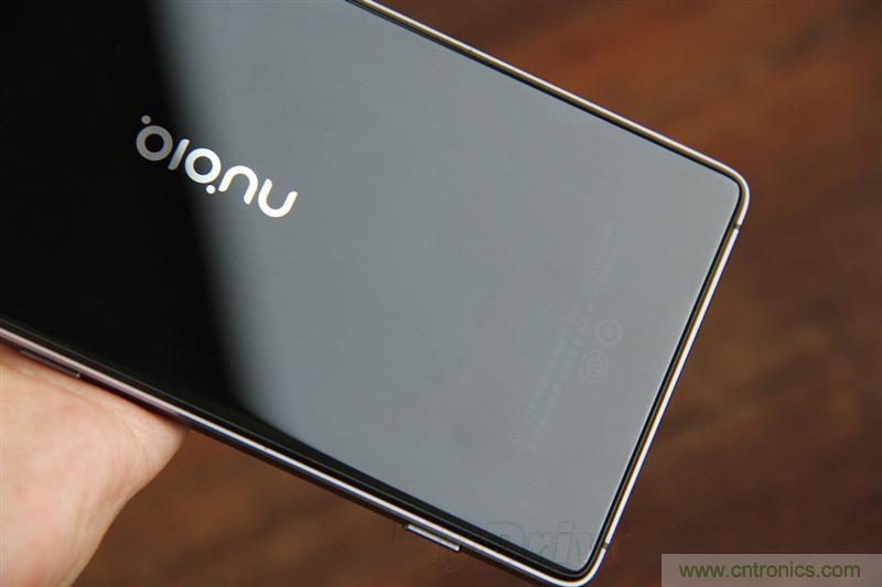 無邊框的 nubia Z9 ，一款既有驚喜，又有驚艷的智能手機