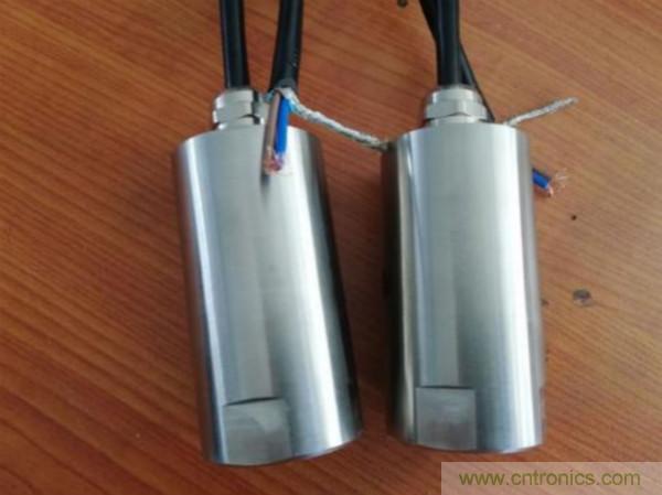 振動傳感器的機電變換原理？主要的分類有哪些？