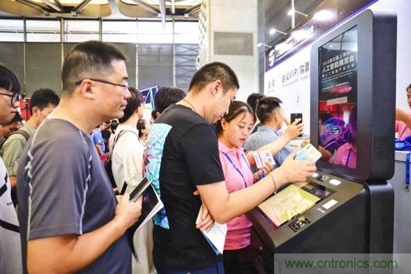 明年再見！&ldquo;WAIE 2019第四屆上海國際人工智能展覽會暨人工智能產(chǎn)業(yè)大會&rdquo;完美落幕！