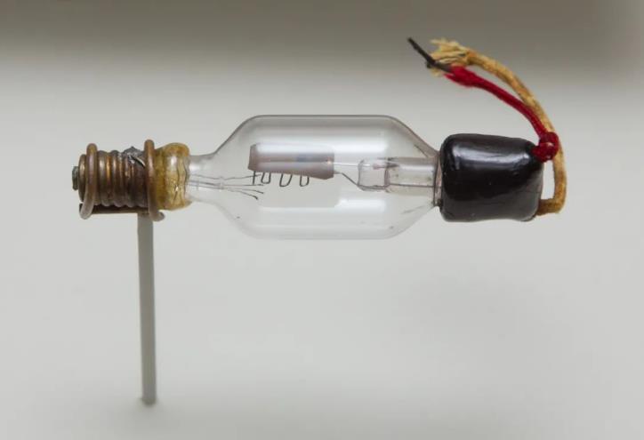 什么是電子管（真空管）？